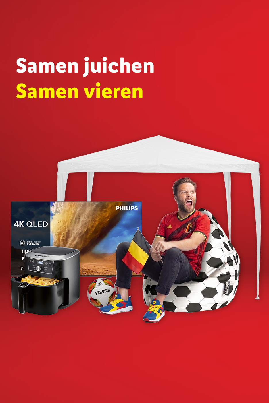 Een man kijkt voetbal op een tv, met een airfryer en een partytent.