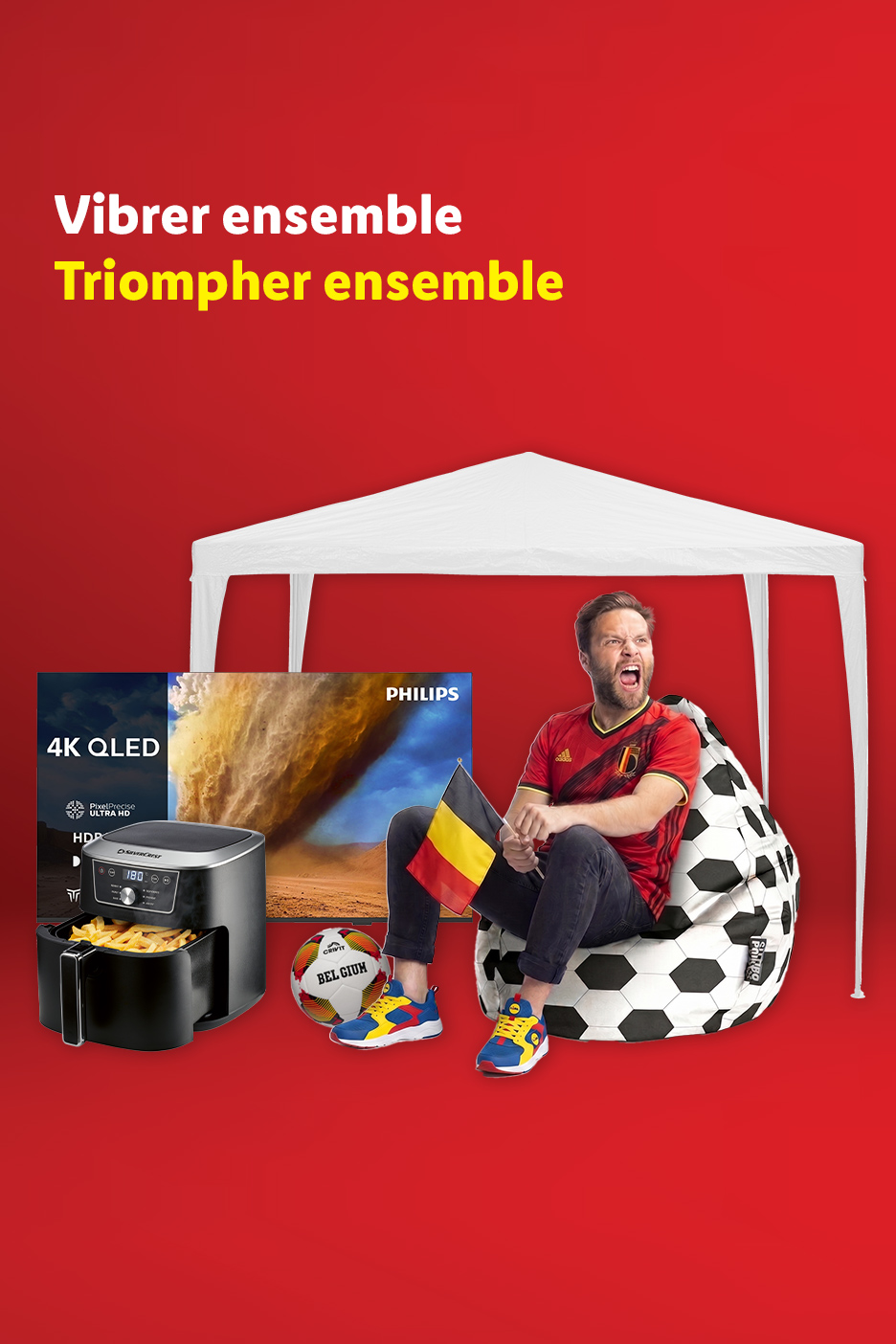 Een man kijkt voetbal op een 4K QLED-televisie, met een airfryer en een partytent.
