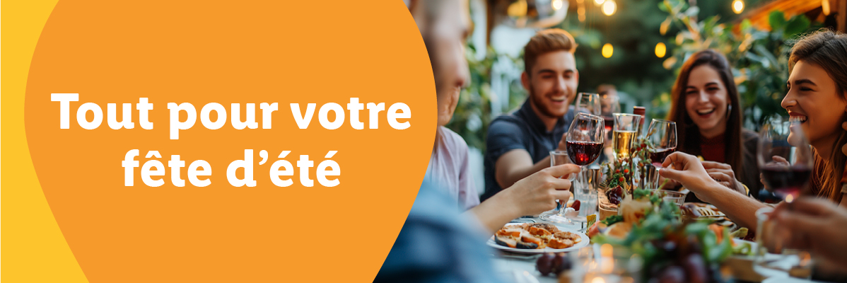 Fête d'été avec nourriture et vin.
